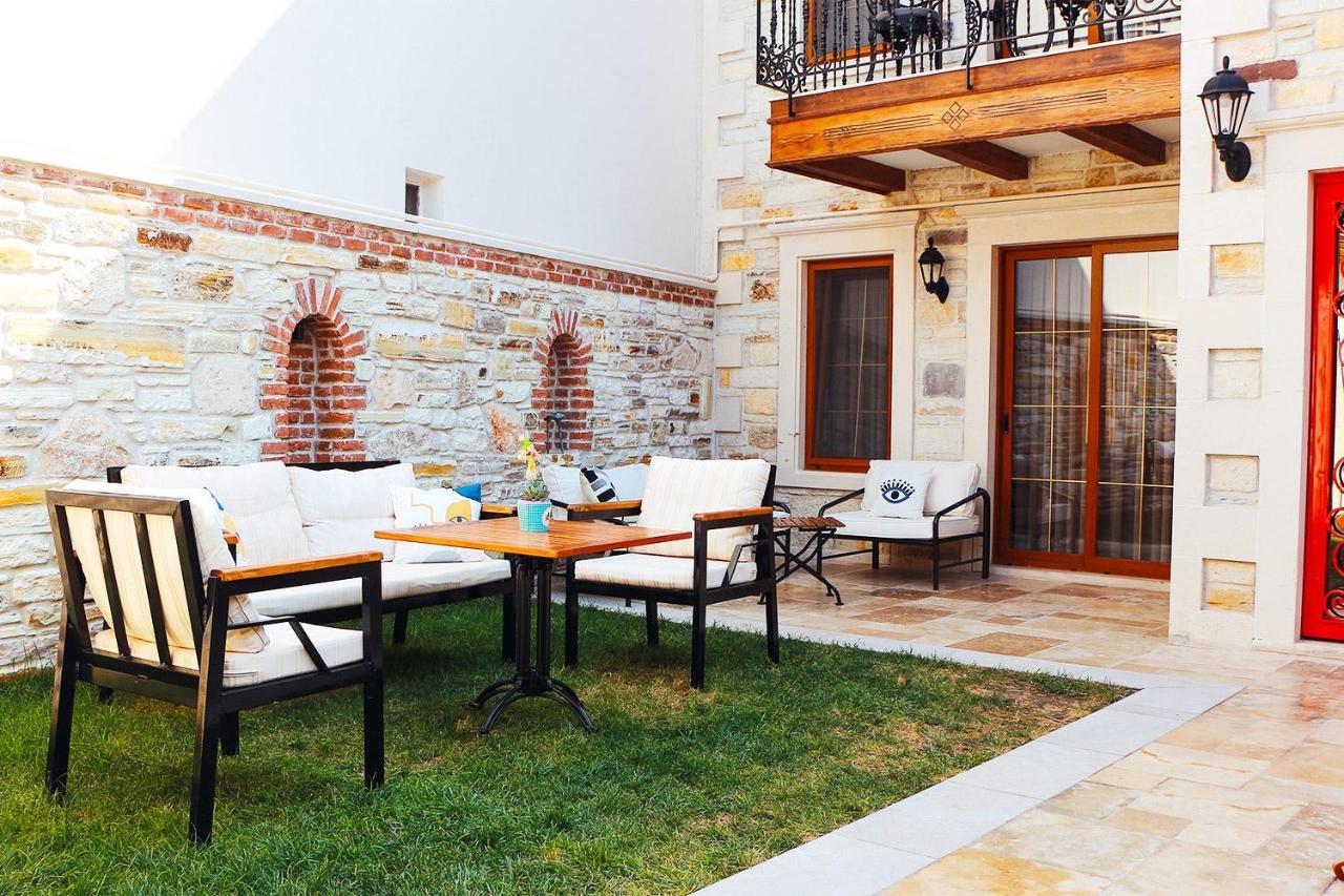 Sinem Hanim Konagi Boutique Hotel Yenifoca Exterior foto